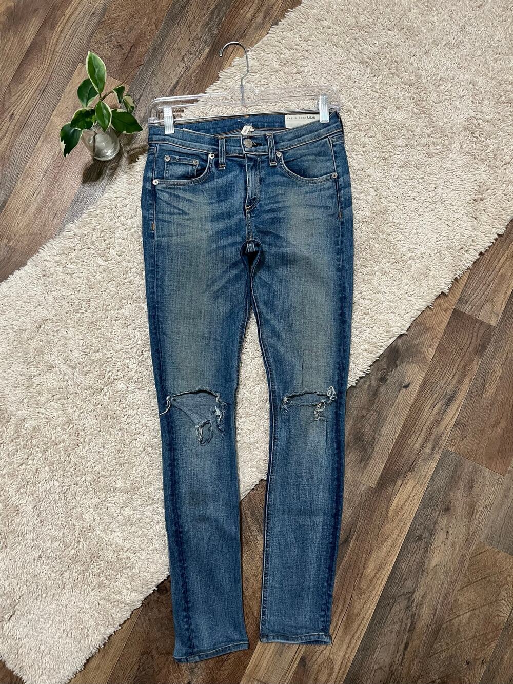 Rag & Bone 26 Retro Capistrano Faded Wash Distressed Knee Low-Rise Skinny Jeans